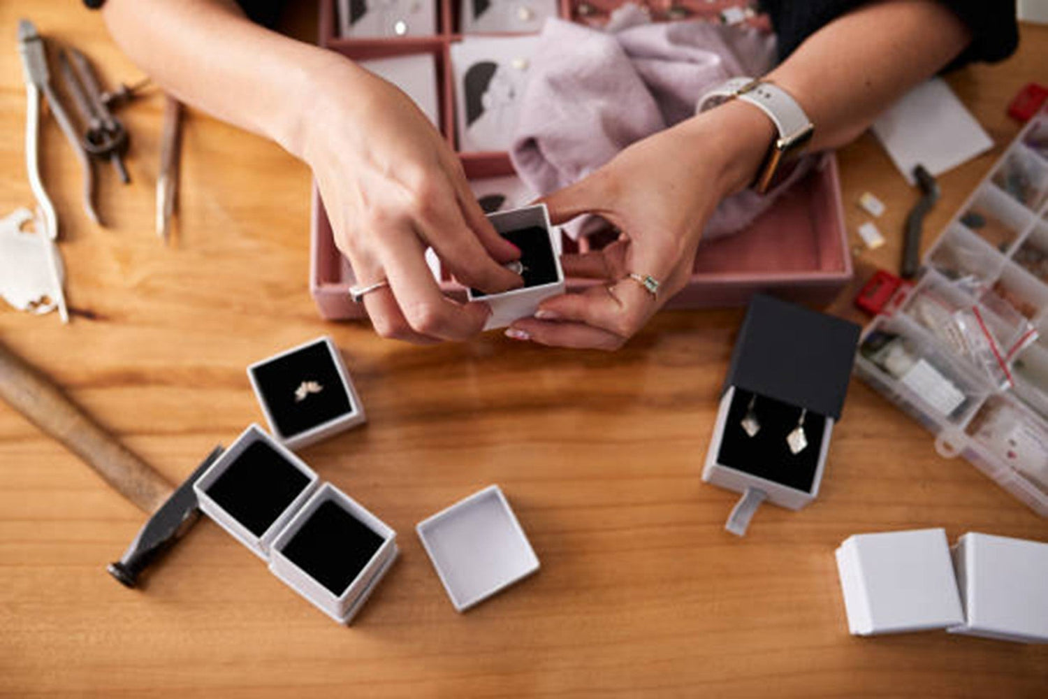 How to Choose Custom Jewelry That Fits Your Lifestyle and Budget