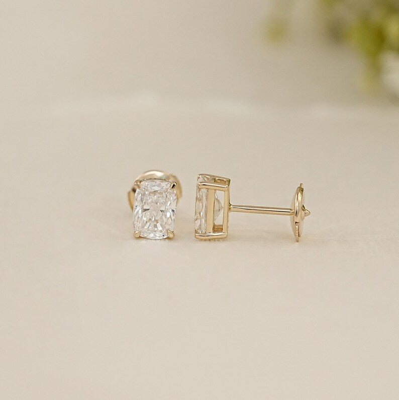 The Amara Studs