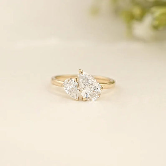 Pear Toi et Moi Ring