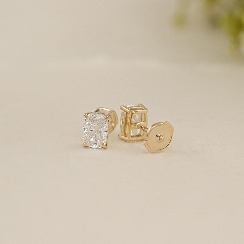 The Amara Studs