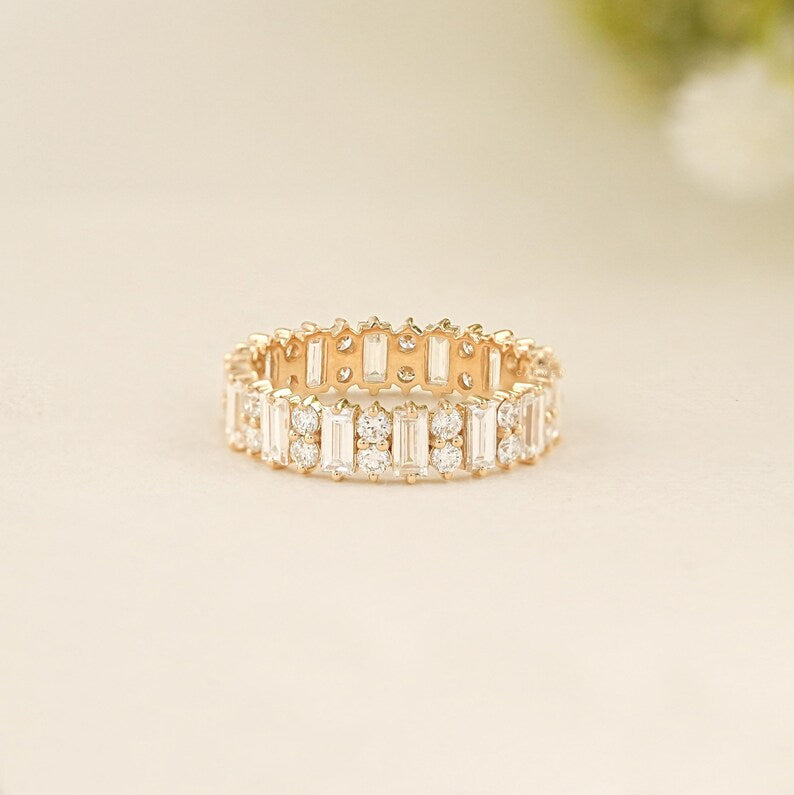 Baguette Round Diamond Band