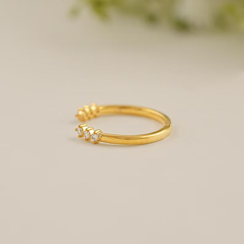 Round Diamond Cuff Band