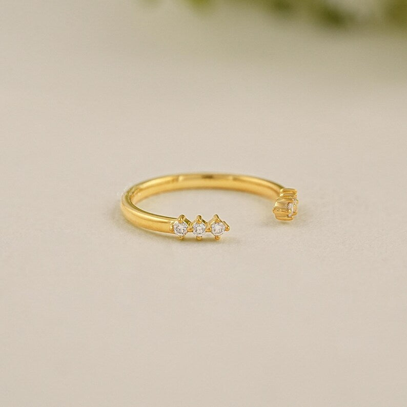 Round Diamond Cuff Band