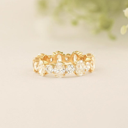 Oval Round Stackable Band