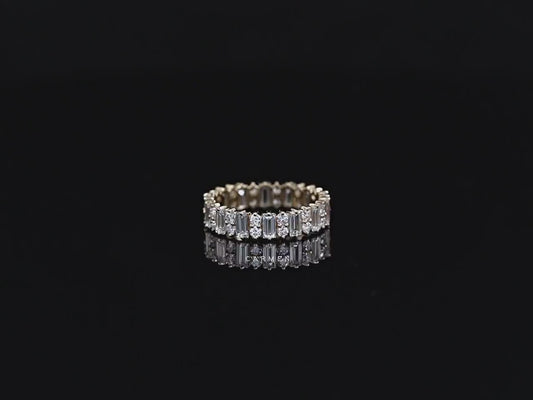 Baguette Round Diamond Band